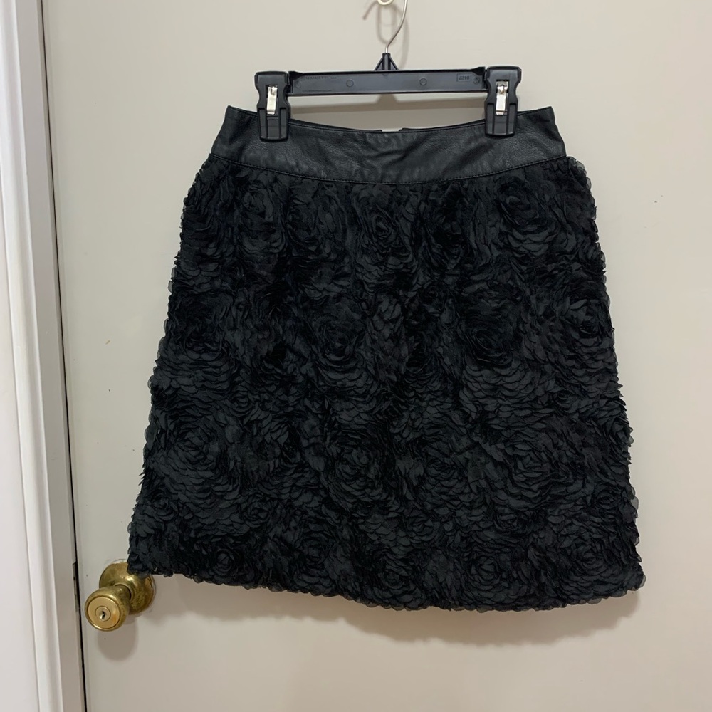Elegant Black Textured Skirt